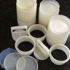 Kitchen - Tupperware Hamburger Patty Container - 29 pcs Kitchen - Tupperware Hamburger Patty Container - 29 pcs
